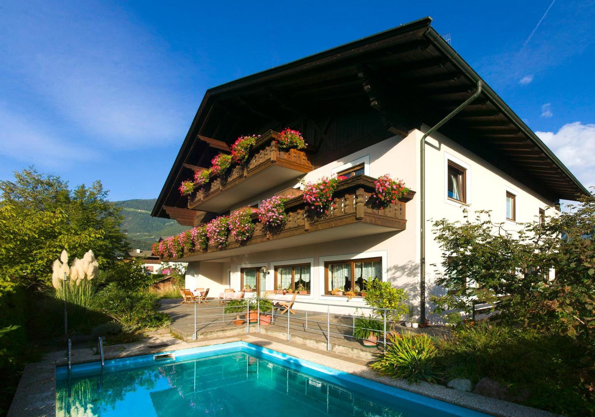Bed&Breakfast Pension Hilpold Lana Exterior foto