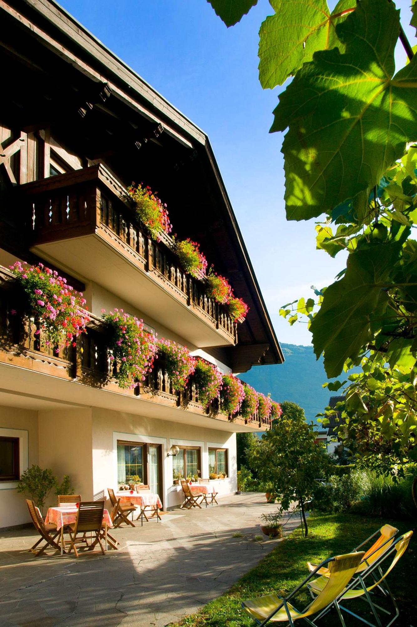 Bed&Breakfast Pension Hilpold Lana Exterior foto